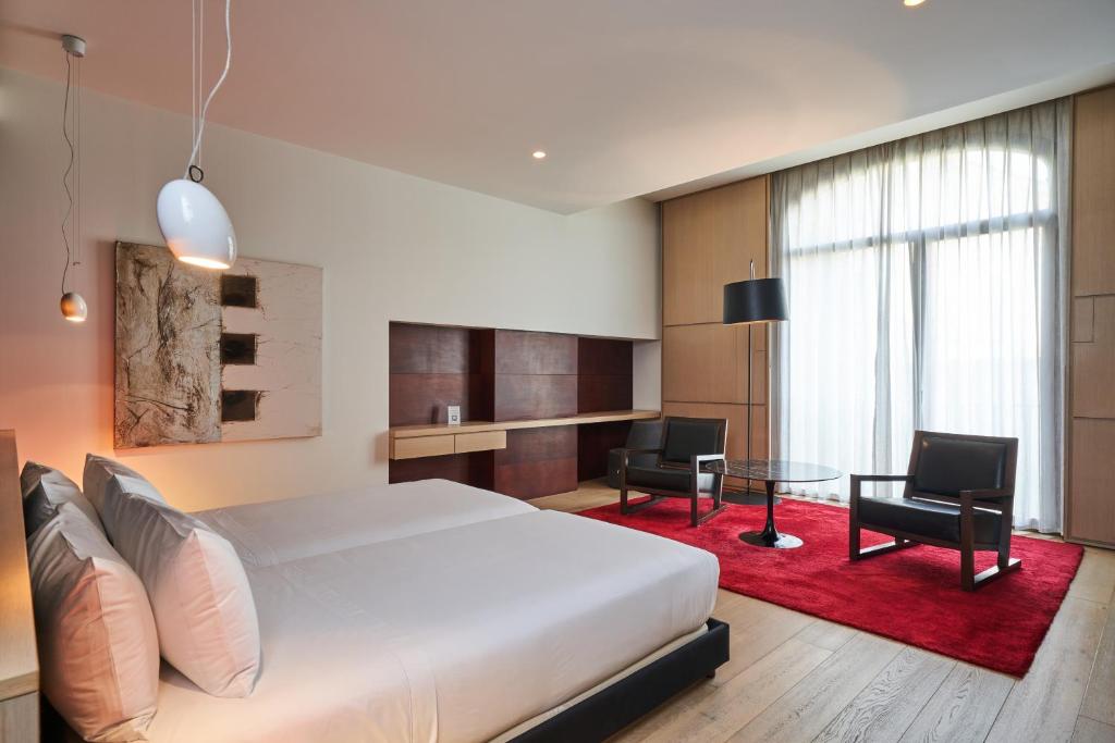 Hotel a Vilafranca Del Penedes con caricabatterie per auto elettriche