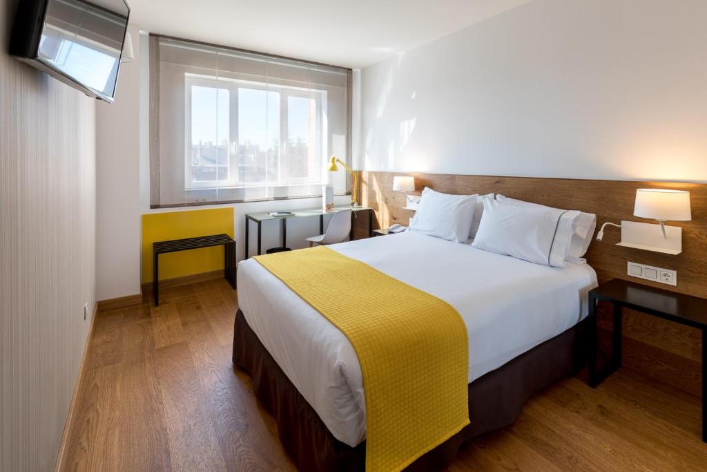Hotels in Madrid with chargers for electric cars