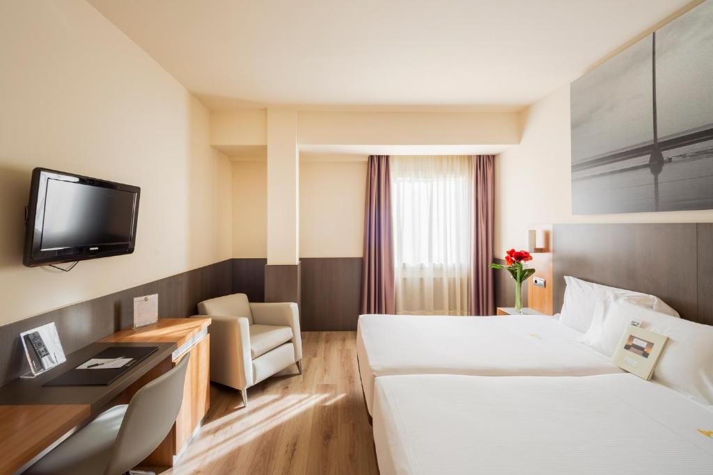Hotel a Pamplona con caricabatterie per auto elettriche
