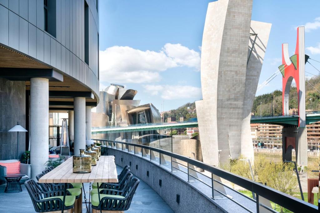Hotel a Bilbao con caricabatterie per auto elettriche