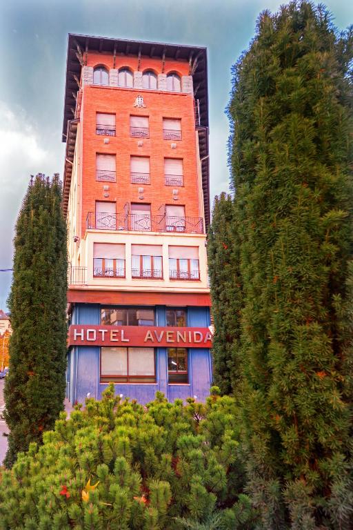 Hotel a La Seu D'urgell con caricabatterie per auto elettriche