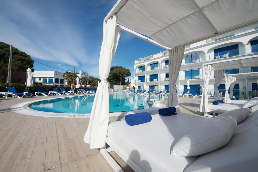 Hotel a Sitges con caricabatterie per auto elettriche