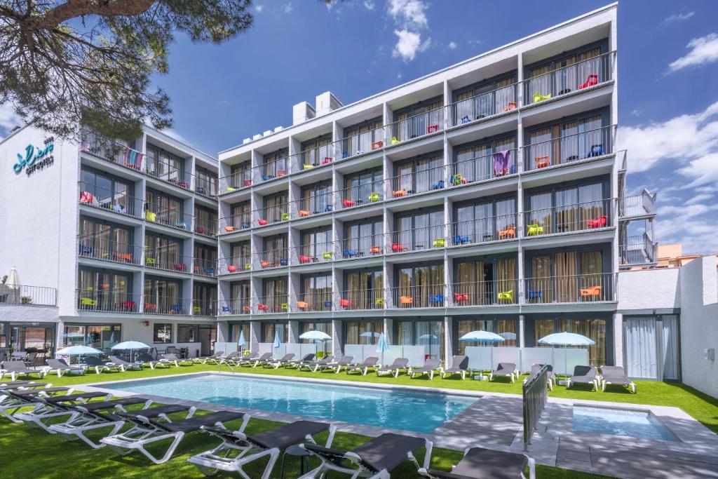 Hotel a Tossa De Mar con caricabatterie per auto elettriche