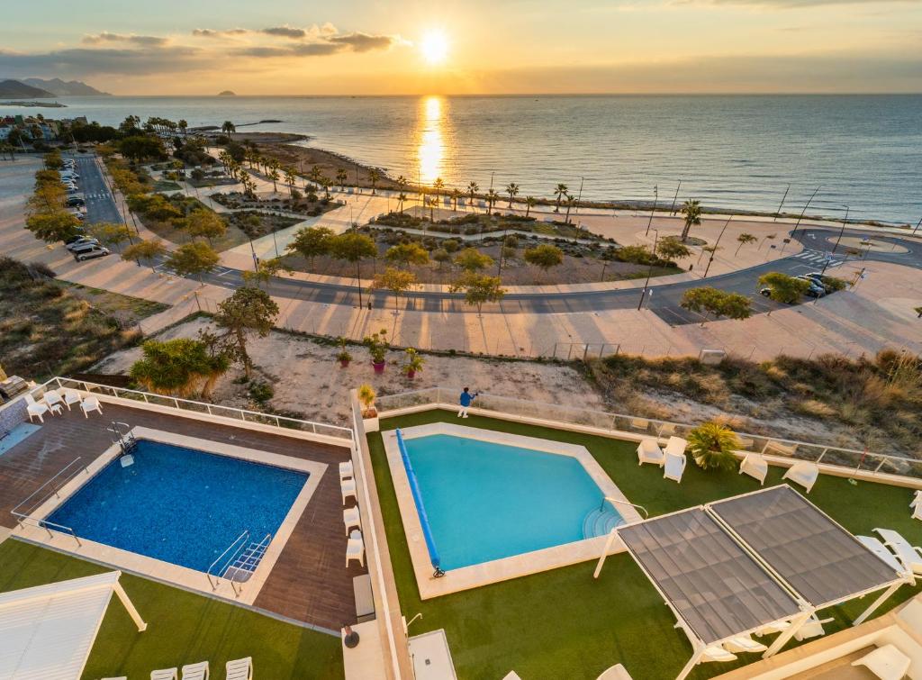 Hotel a Villajoyosa con caricabatterie per auto elettriche