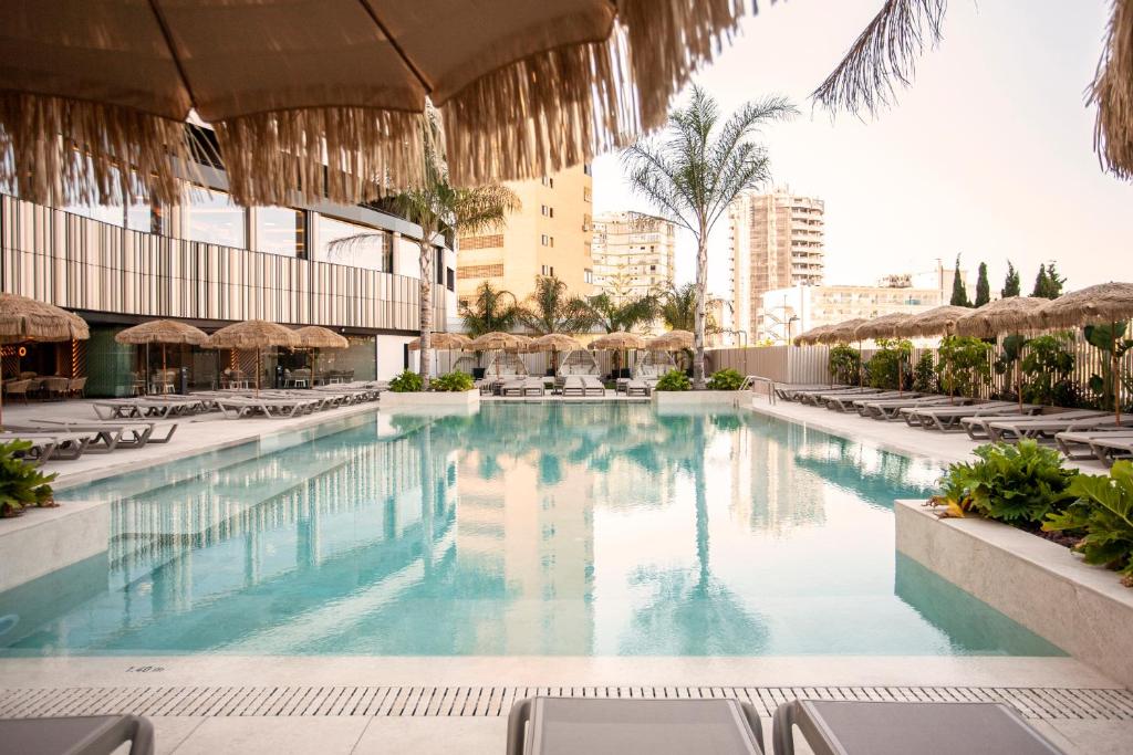 Hotel a Benidorm con caricabatterie per auto elettriche