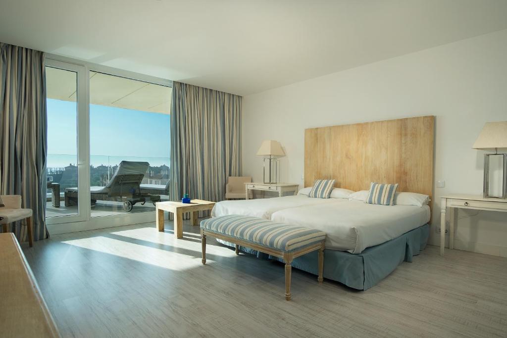 Hotel a Vistahermosa con caricabatterie per auto elettriche