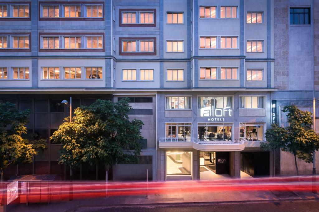 Hotels in Madrid with chargers for electric cars