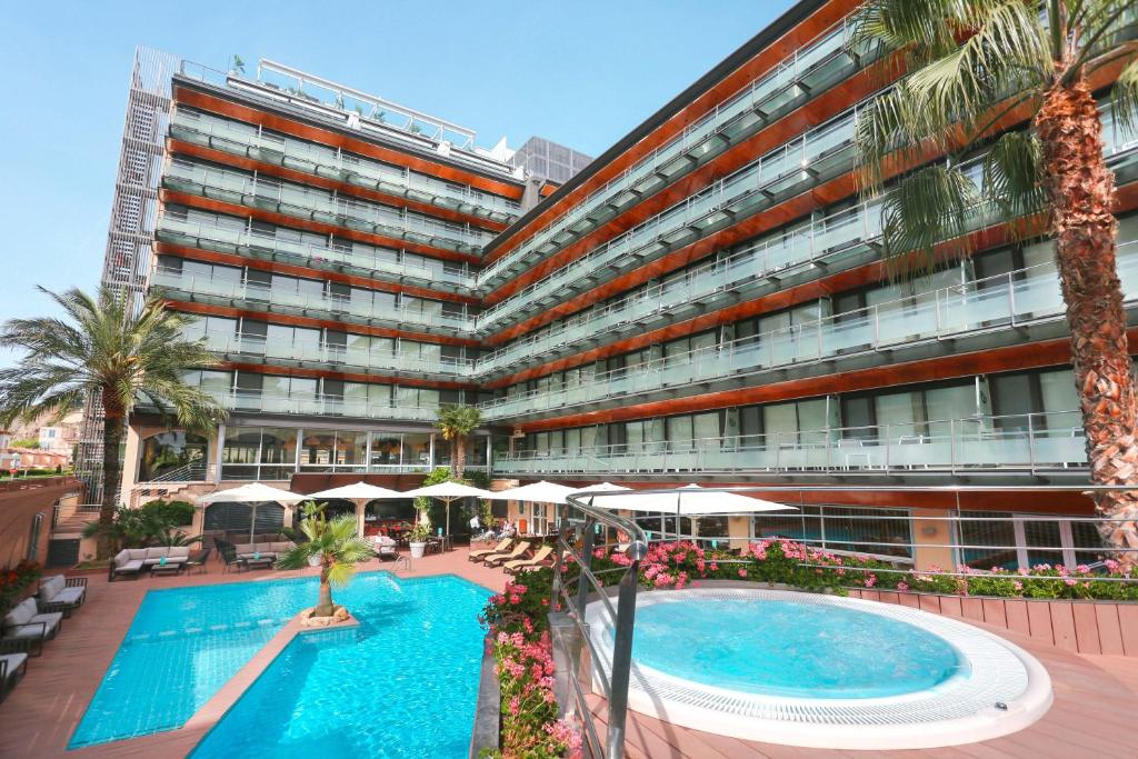 Hotel a Calella con caricabatterie per auto elettriche