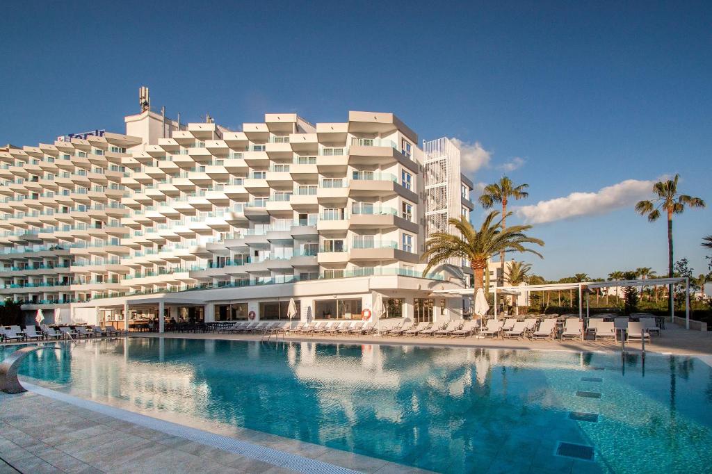 Hotel a Torrenova con caricabatterie per auto elettriche
