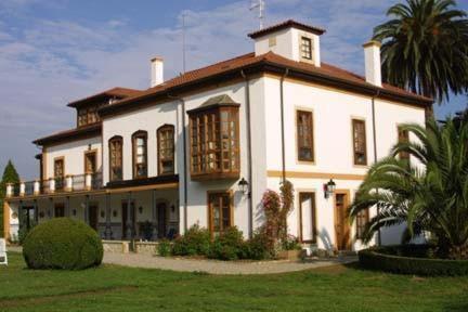 Hotel a Gijón con caricabatterie per auto elettriche