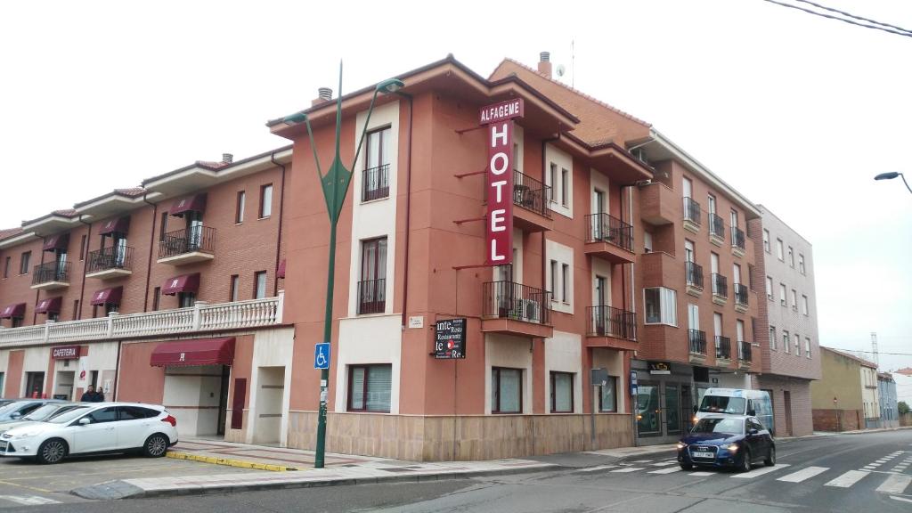 Hotels a León amb carregadors per a cotxes elèctrics
