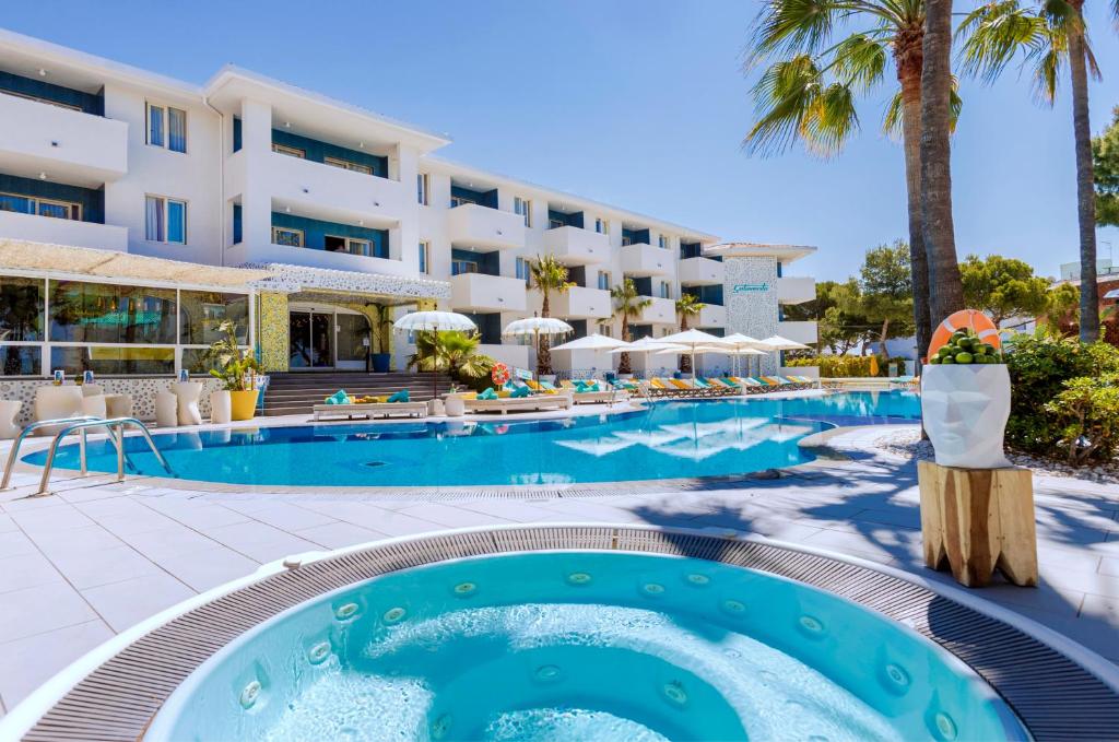 Hotel a Torrenova con caricabatterie per auto elettriche