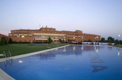 Hotel a Almendralejo con caricabatterie per auto elettriche