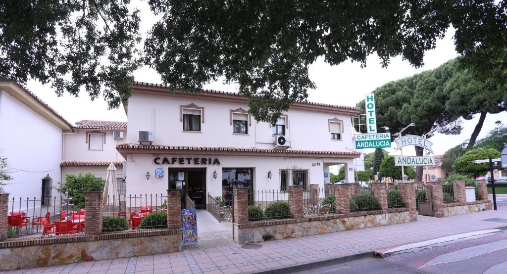 Hotel a Rosalejo con caricabatterie per auto elettriche