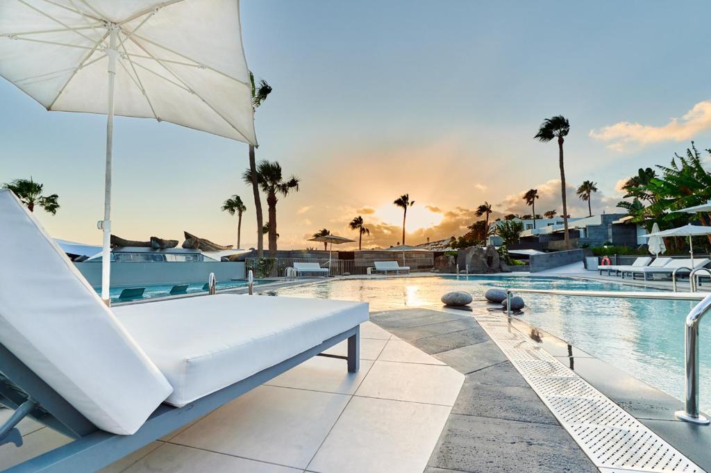 Hotel a Puerto Del Carmen con caricabatterie per auto elettriche
