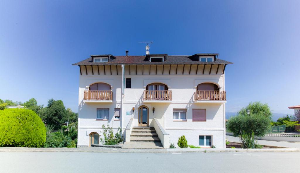 Hotel a La Valldora con caricabatterie per auto elettriche