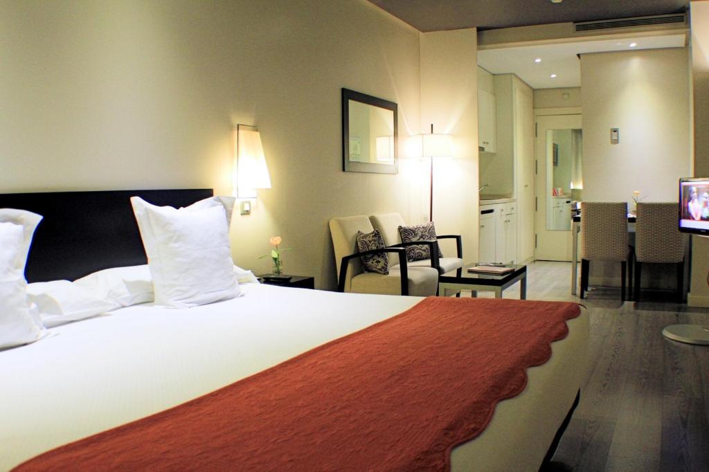 Hotels in Madrid with chargers for electric cars