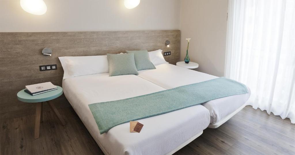 Hotel a Sarratillo con caricabatterie per auto elettriche