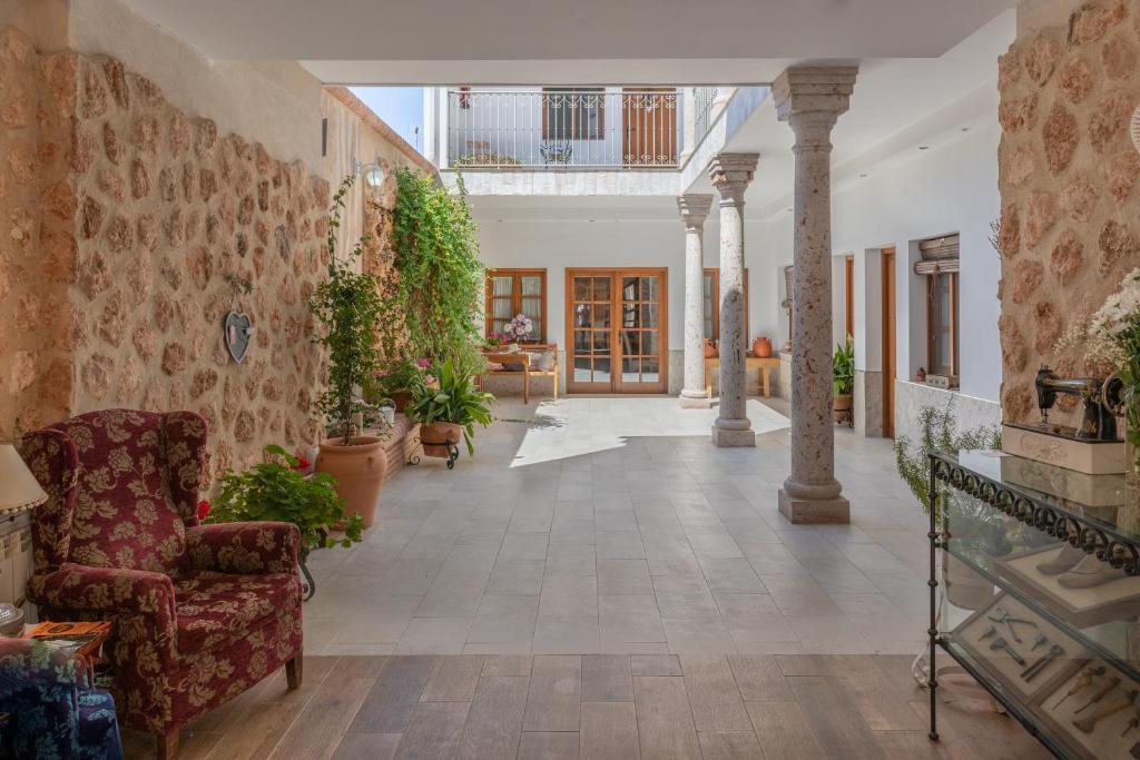 Hotel a Almodovar Del Campo con caricabatterie per auto elettriche
