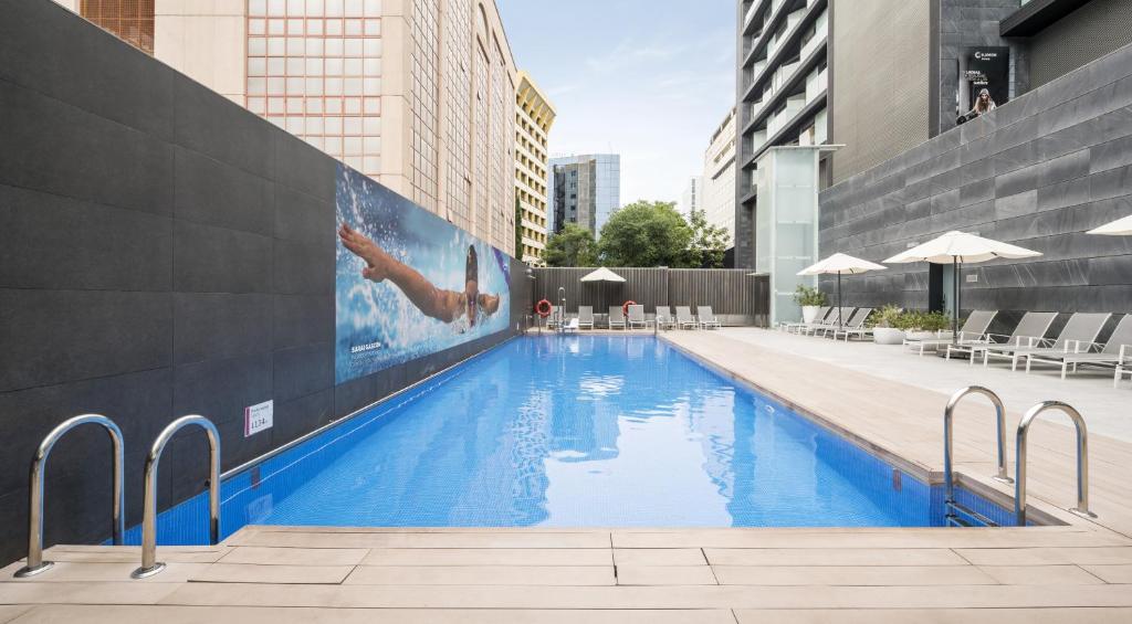 Hotels in Madrid with chargers for electric cars