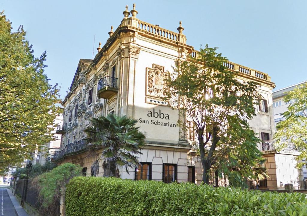 Hotel a Donostia  con caricabatterie per auto elettriche