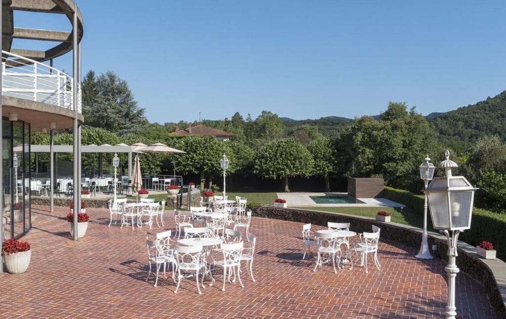 Hotel a Olot con caricabatterie per auto elettriche