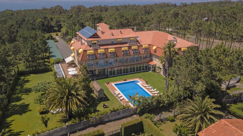 Hotel a O Virxe Das Mareas con caricabatterie per auto elettriche