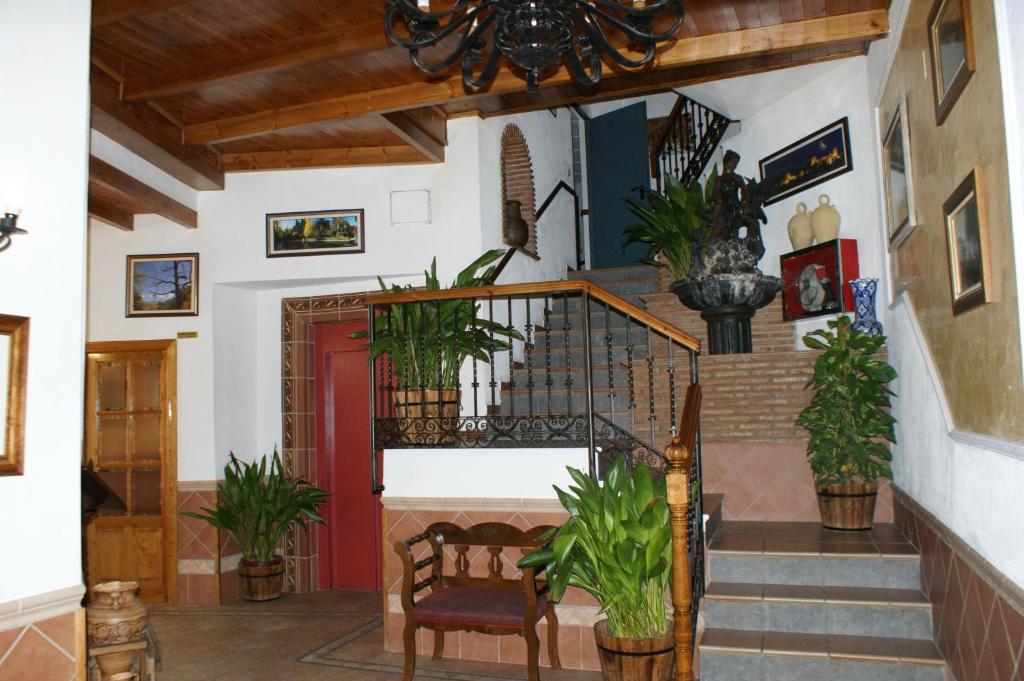 Hotels in Guejar Sierra with chargers for electric cars