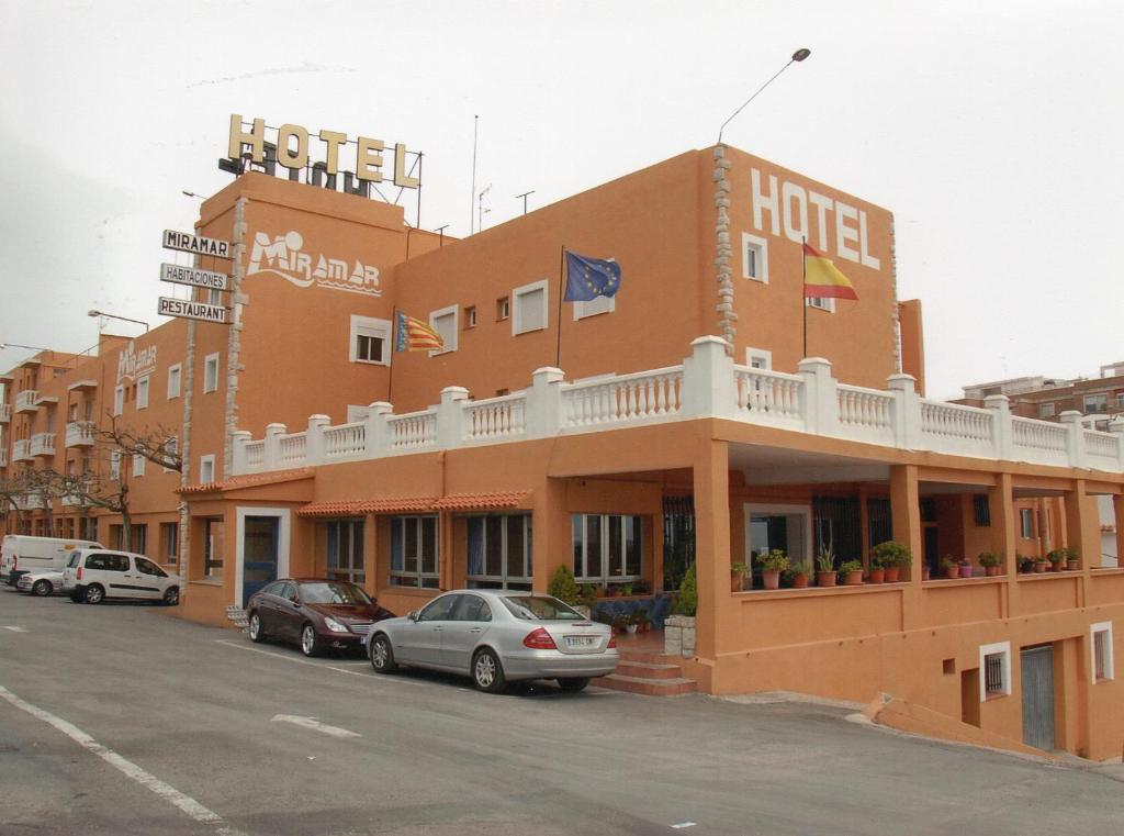 Hoteles en Torrenostra con cargadores para coches eléctricos