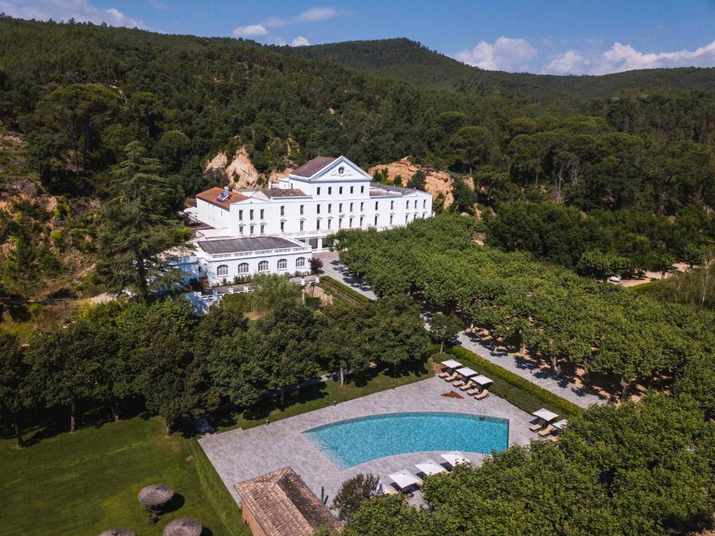 Hotel a Santa Coloma De Farners con caricabatterie per auto elettriche
