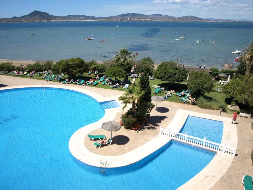 Hotel a La Manga Del Mar Menor con caricabatterie per auto elettriche