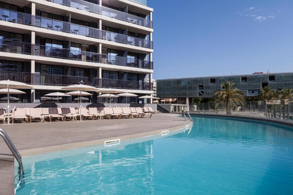 Hotel a Benidorm con caricabatterie per auto elettriche