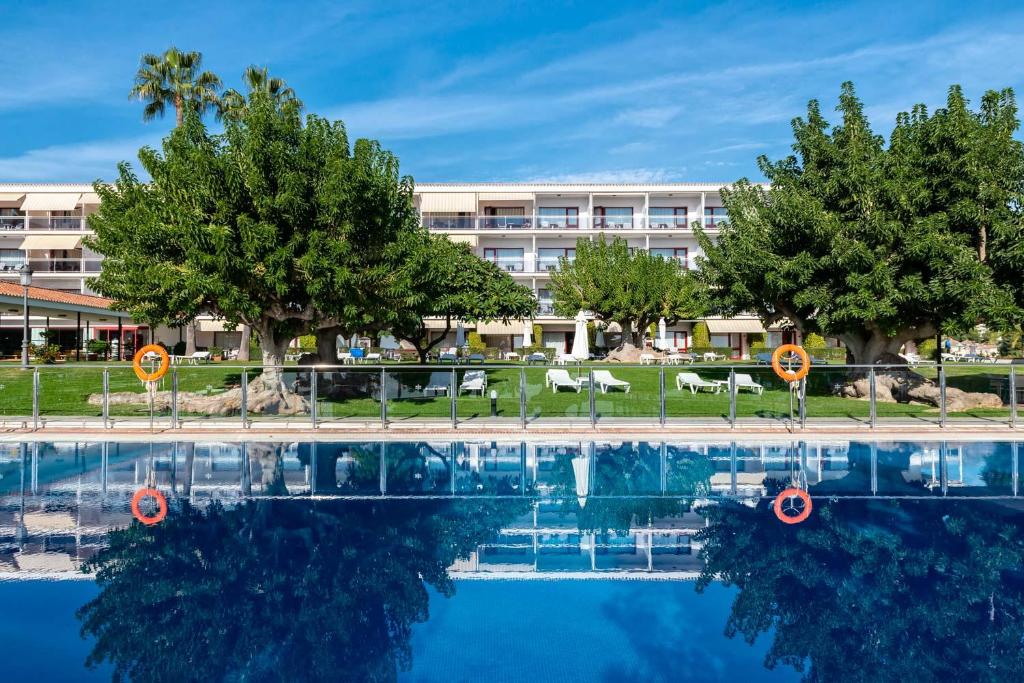 Hotel a Nerja con caricabatterie per auto elettriche