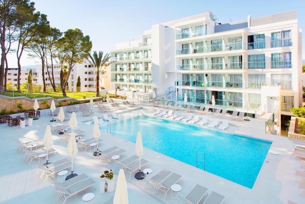 Hotel a Torrenova con caricabatterie per auto elettriche