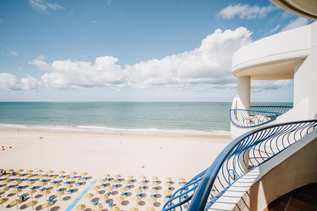 Hotel a Cádiz con caricabatterie per auto elettriche