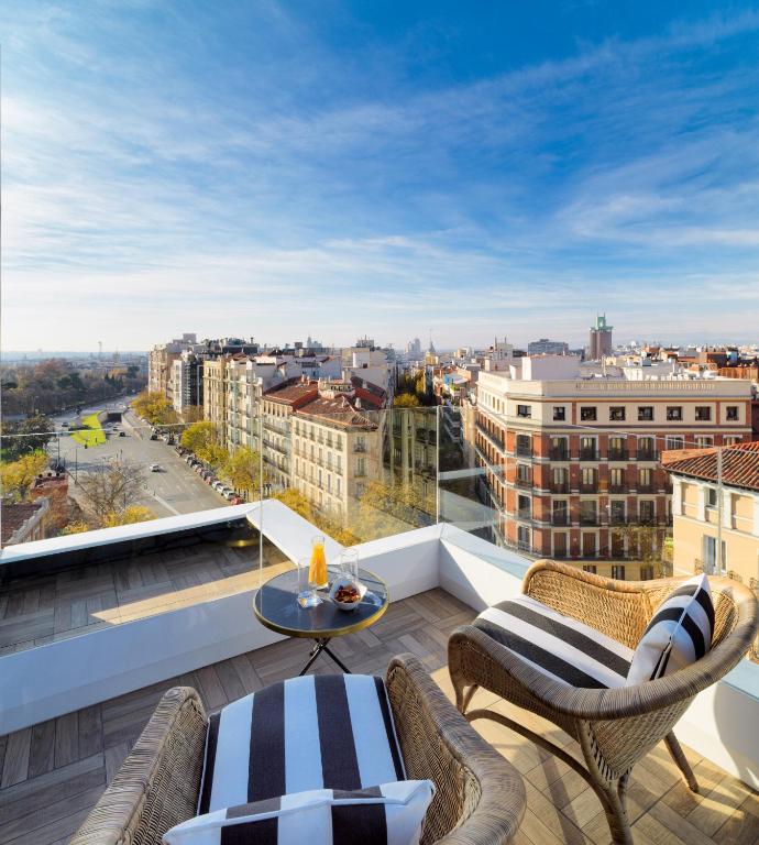 Hotels in Madrid with chargers for electric cars