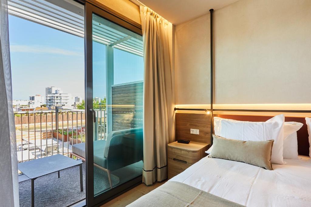 Hotel a Platja D'aro con caricabatterie per auto elettriche