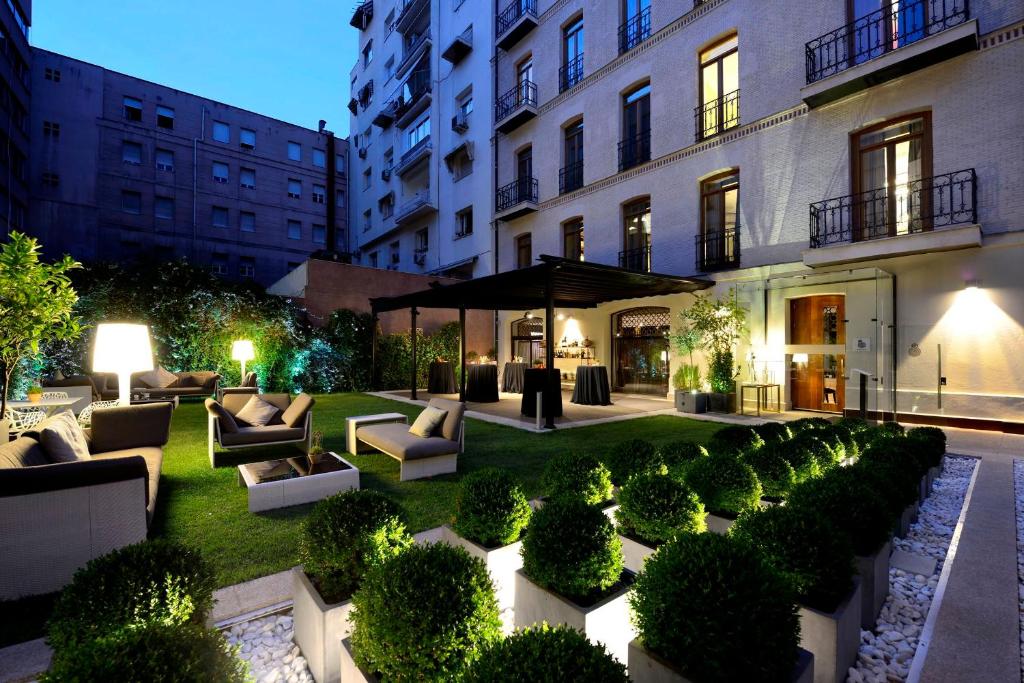 Hotels in Madrid with chargers for electric cars