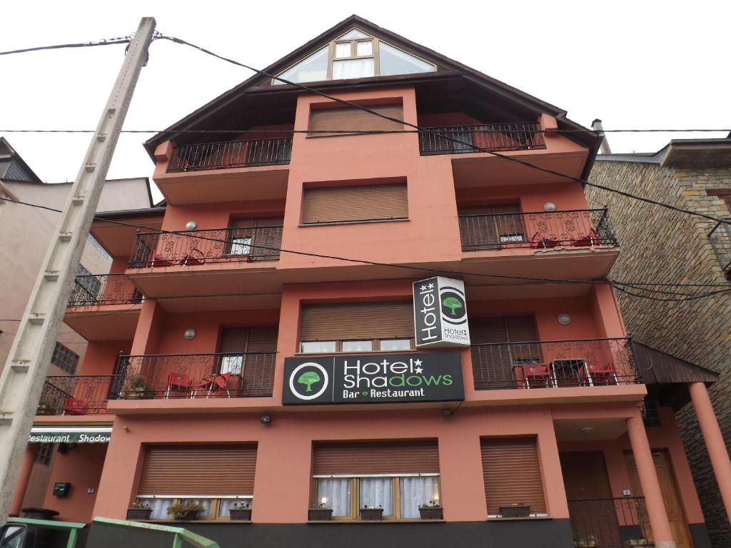 Hotel a Bossost con caricabatterie per auto elettriche