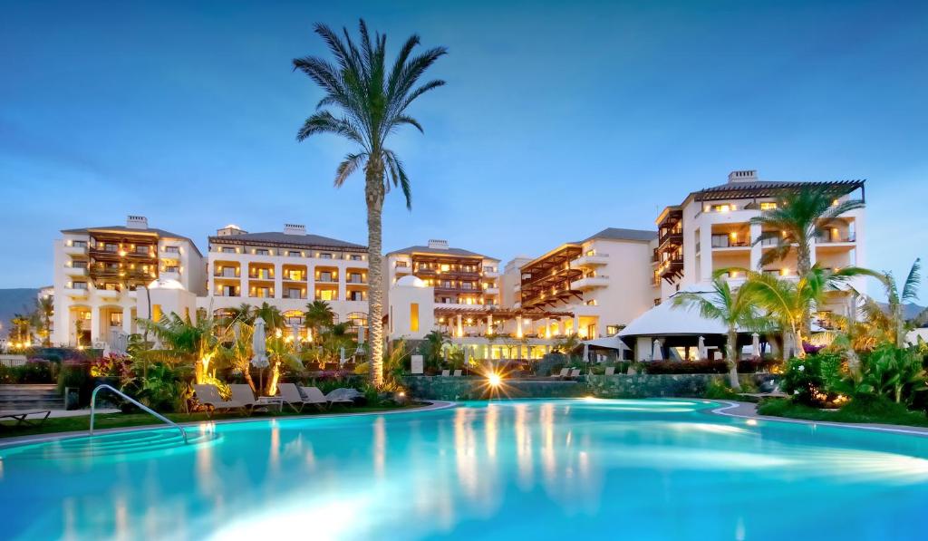 Hotel a Costa Adeje con caricabatterie per auto elettriche