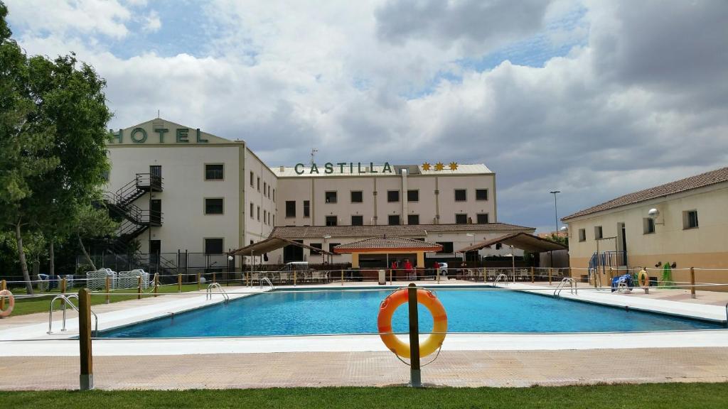 Hotel a Torrijos con caricabatterie per auto elettriche