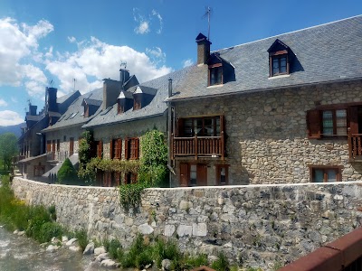 Hotel a Arties con caricabatterie per auto elettriche