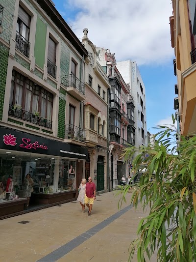 Hotel a Avilés con caricabatterie per auto elettriche