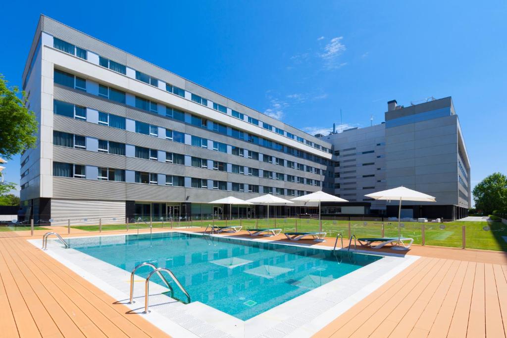 Hotels in Madrid with chargers for electric cars