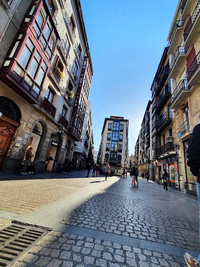 Hotel a Bilbao con caricabatterie per auto elettriche