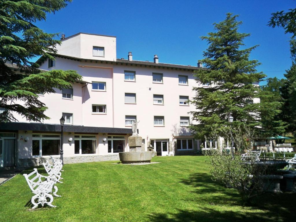 Hotel a Sabiñanigo con caricabatterie per auto elettriche