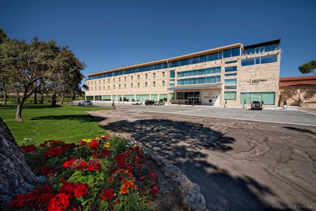 Hotel a Quintanilla De Onesimo con caricabatterie per auto elettriche