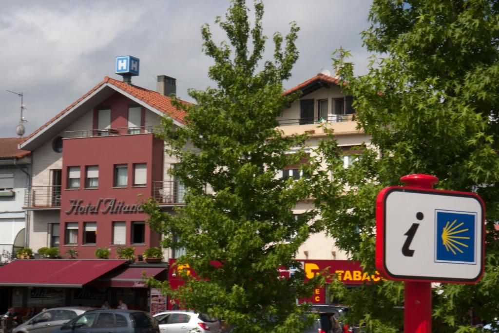 Hotel a Irún con caricabatterie per auto elettriche