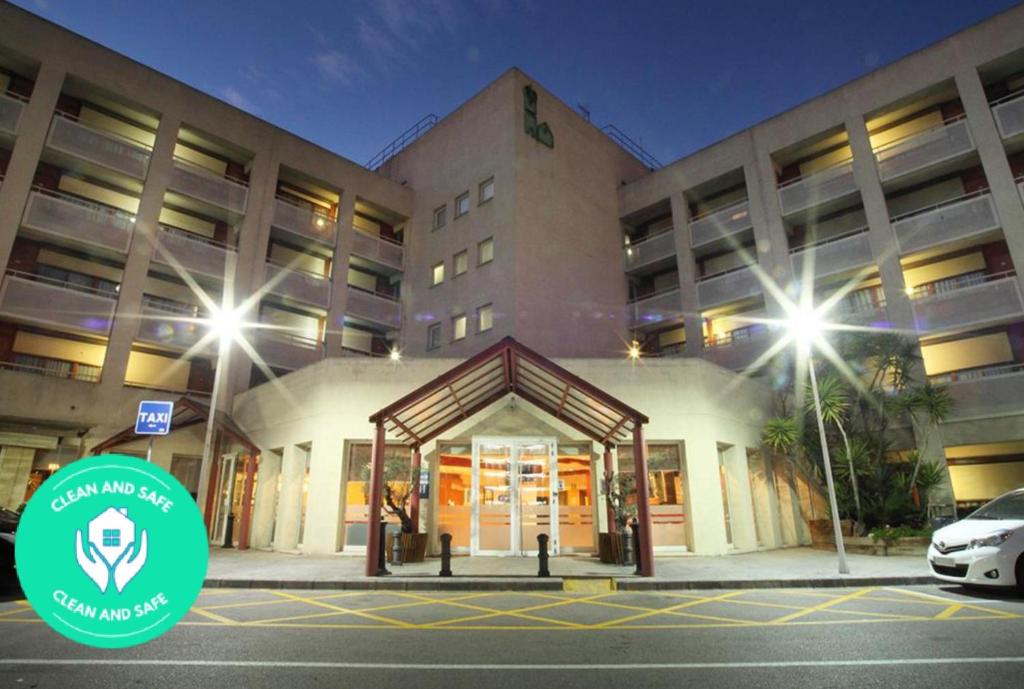 Hotel a Barbera Del Valles con caricabatterie per auto elettriche