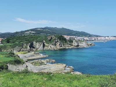 Hotel a Castro Urdiales con caricabatterie per auto elettriche